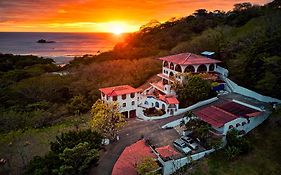 Beachside Stay At Villa Viyarte
